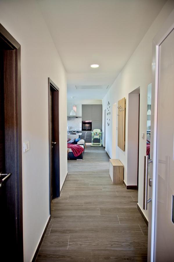 Apartment Kris Pula Exterior photo