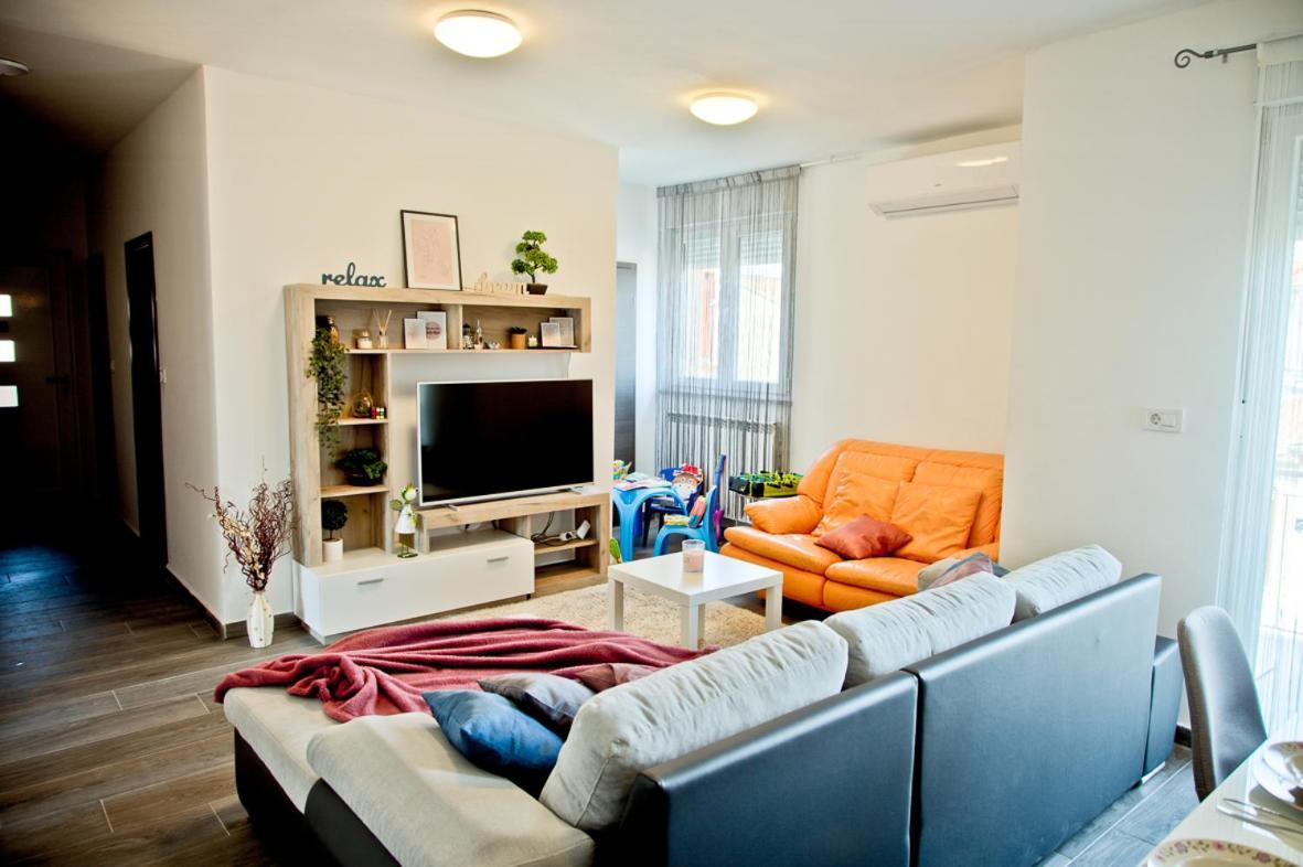 Apartment Kris Pula Exterior photo